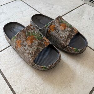 Nike Calm Real Tree slides
